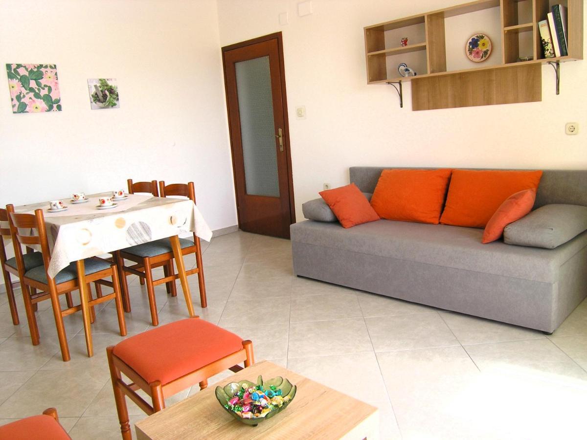 Apartments Natasa Krk Town Zewnętrze zdjęcie